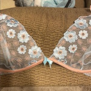 BNWT Victoria’s Secret for love and lemons bra